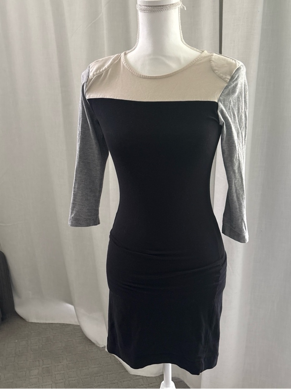 French Connection Black, Gray & Cream Long-Sleeve Bodycon Dress